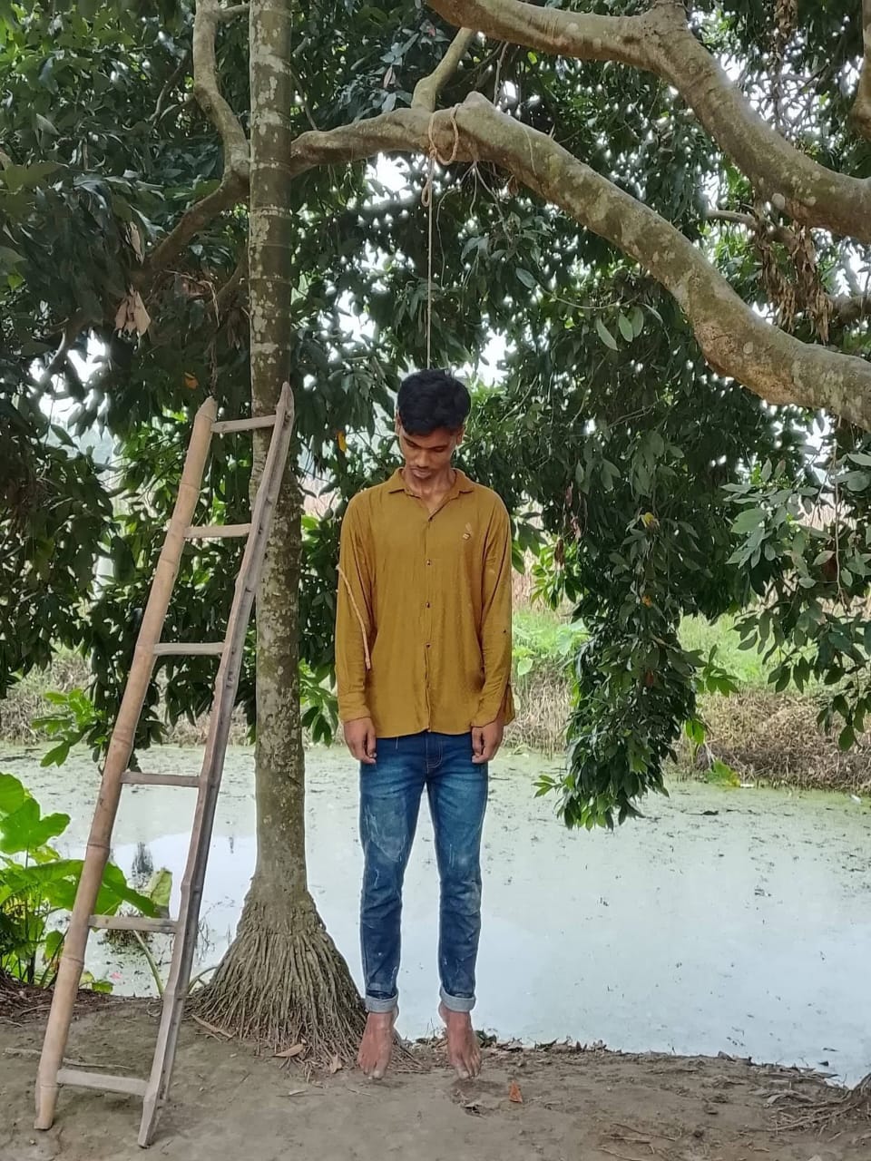 কুড়িগ্রামের পশ্চিম ফুলমতি এলাকায় মোঃ আকাব্বর আলীর ছোট পুত্র মোঃ শামীম মিয়ার অস্বাভাবিক মৃত্যুর ঘটনা ঘটেছে