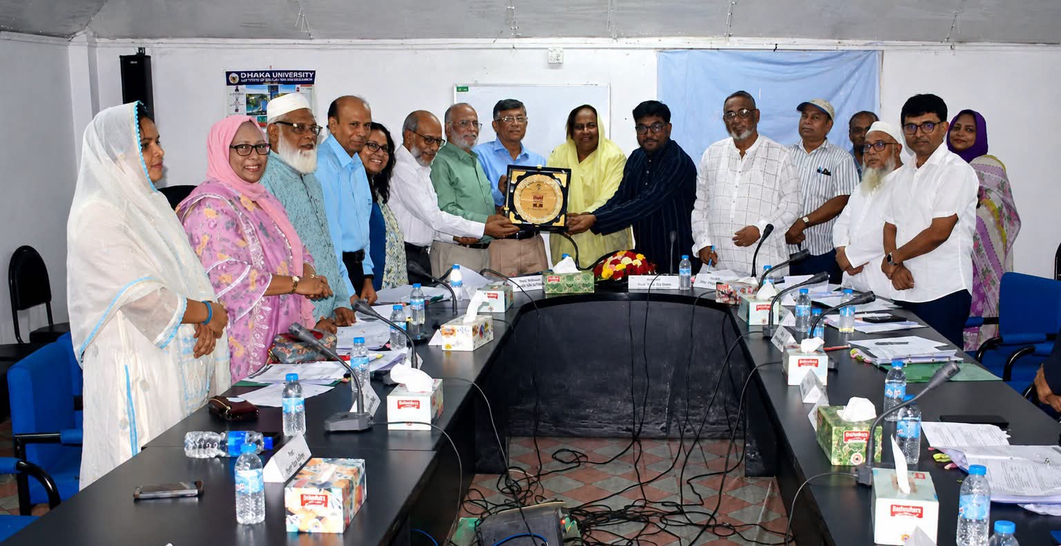 পুণ্ড্র বিশ্ববিদ্যালয়ের ১০৩তম বিওটি সভায় দৈনিক করতোয়া সম্পাদককে সংবর্ধনা