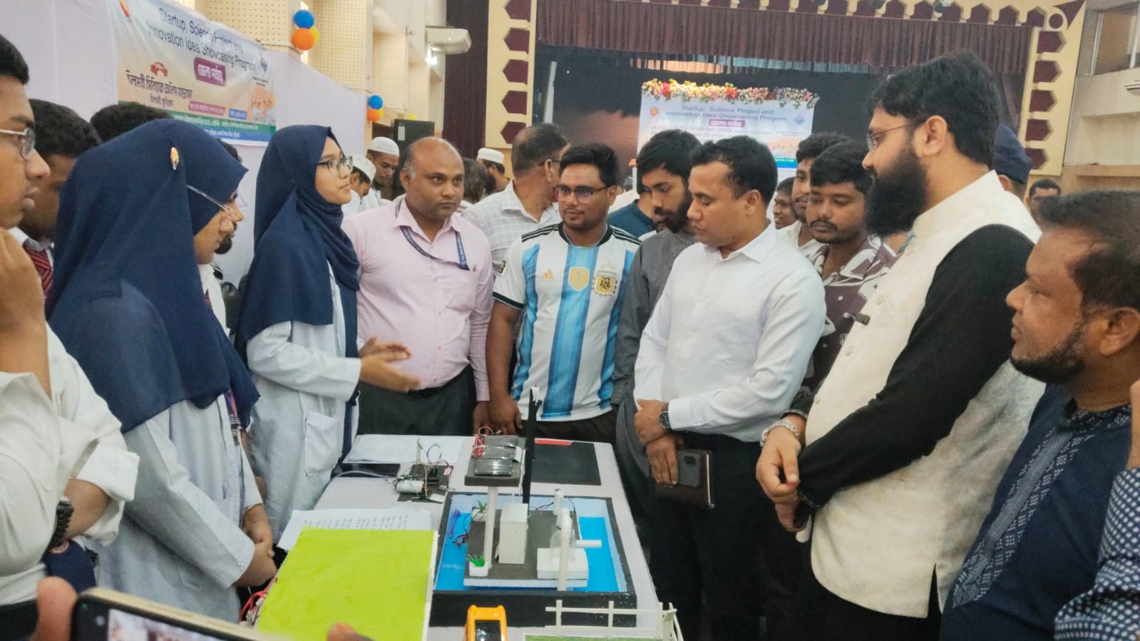 কুড়িগ্রােমে জেলা পর্যায়ে স্টার্টআপ বিজ্ঞান প্রকল্প ও উদ্ভাবনী প্রদর্শনী অনুষ্ঠিত