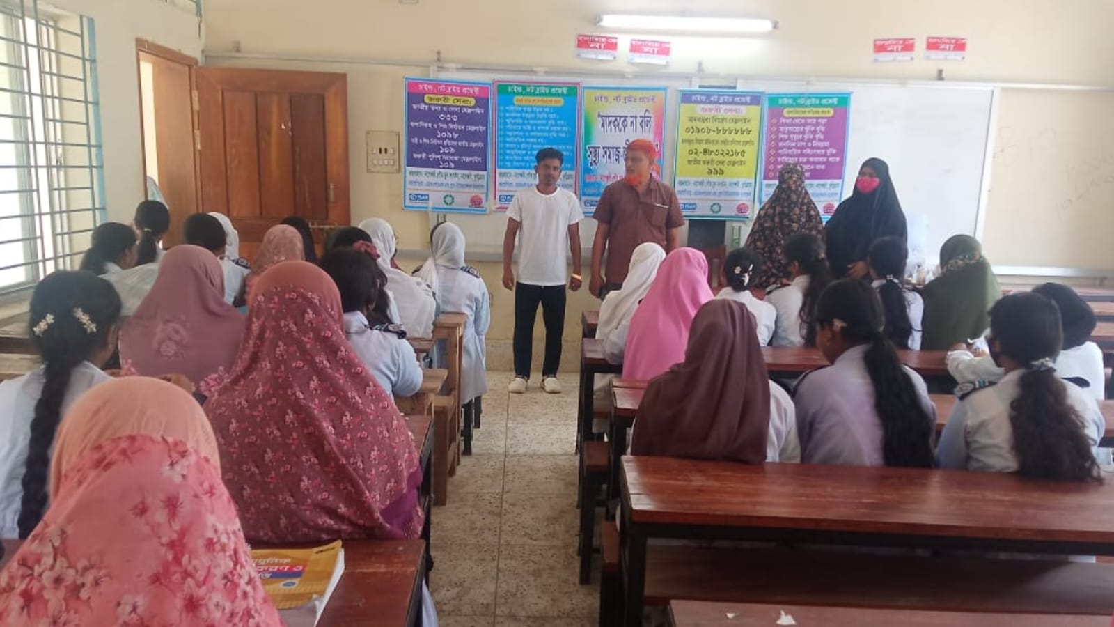 নাগেশ্বরীতে শিক্ষার্থীদের নিয়ে মাদকবিরোধী সচেতনতামূলক কাউন্সিলিং অনুষ্ঠিত