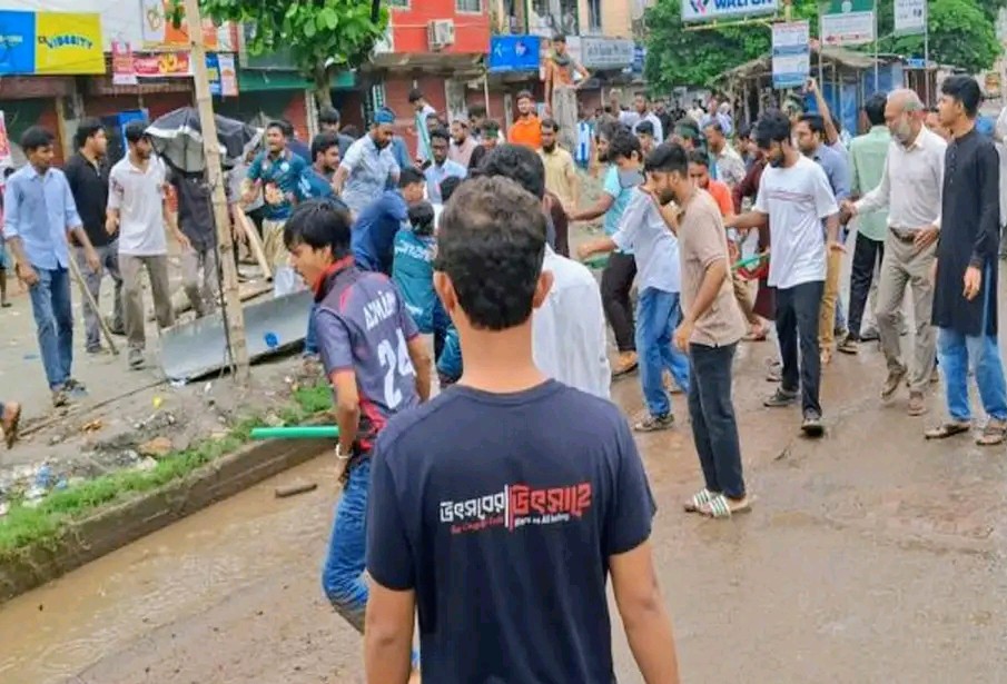 নারায়ণগঞ্জে ছাত্রদল-শিবিরের দফায় দফায় সংঘর্ষ, আ/হত ২০