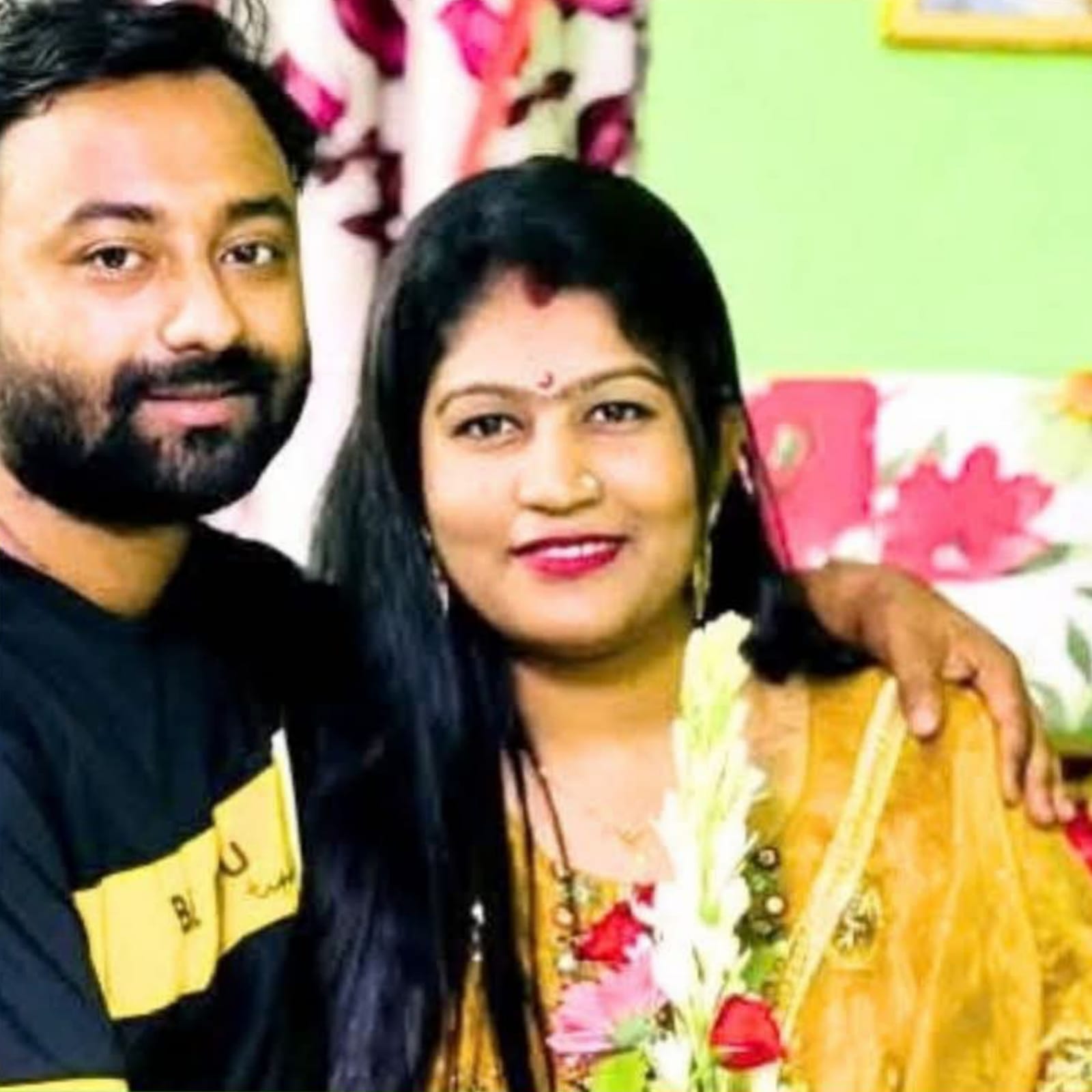 শাহীন স্কুল অ্যান্ড কলেজের শিক্ষিকা চম্পা সরকারের বিরুদ্ধে গ্রেফতারি পরোয়ানা জারি: অর্থ ও স্বর্ণালংকার আত্মসাতের অভিযোগে পলাতক