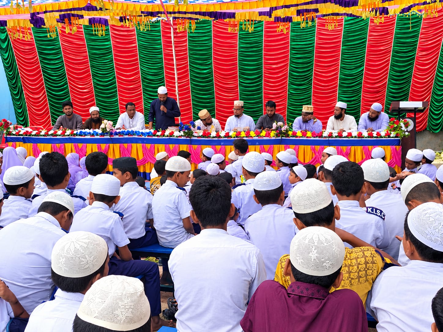 কচাকাটা আইডিয়াল স্কুল অ্যান্ড কলেজে সেমিস্টার পরীক্ষার পুরস্কার বিতরণ ও নুরানি ছবক অনুষ্ঠিত