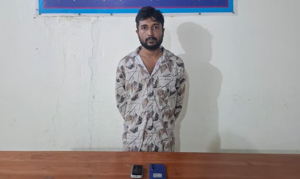 অনলাইন জুয়ার টাকা তোলা নিয়ে বিরোধ, গ্রেফতার ছাত্রলীগ নেতা
